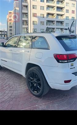 جيب جراند شيروكي